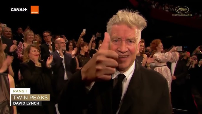 david lynch putting his thumb up